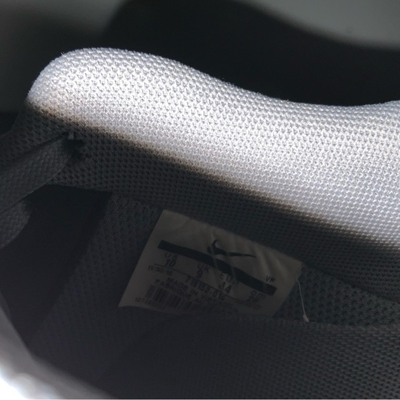 Nike Gray and Blue Athletic Shoes - Picture 4 of 5